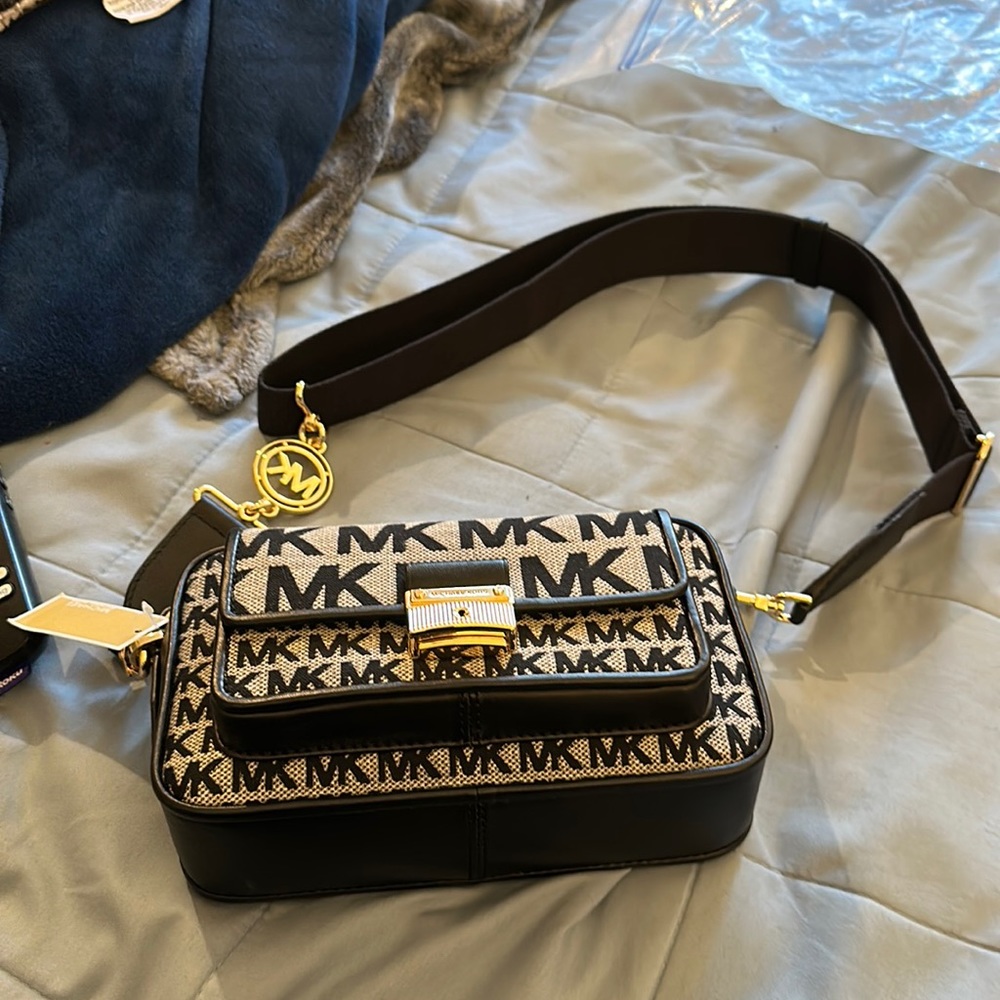 MK Bradshaw Camera Bag